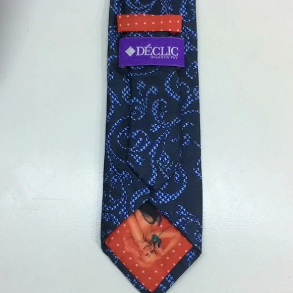 DECLIC Blue Paisley Silk Tie Hidden Cover Girl